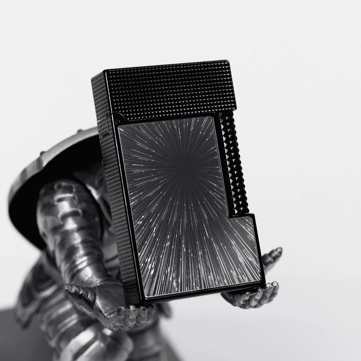 Calories Starlight Sapphire Lighter