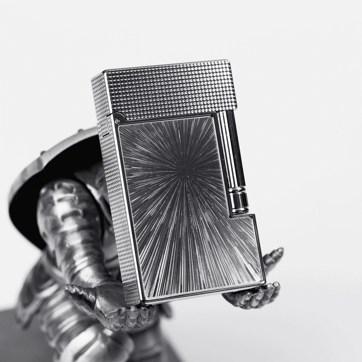Calories Starlight Sapphire Lighter