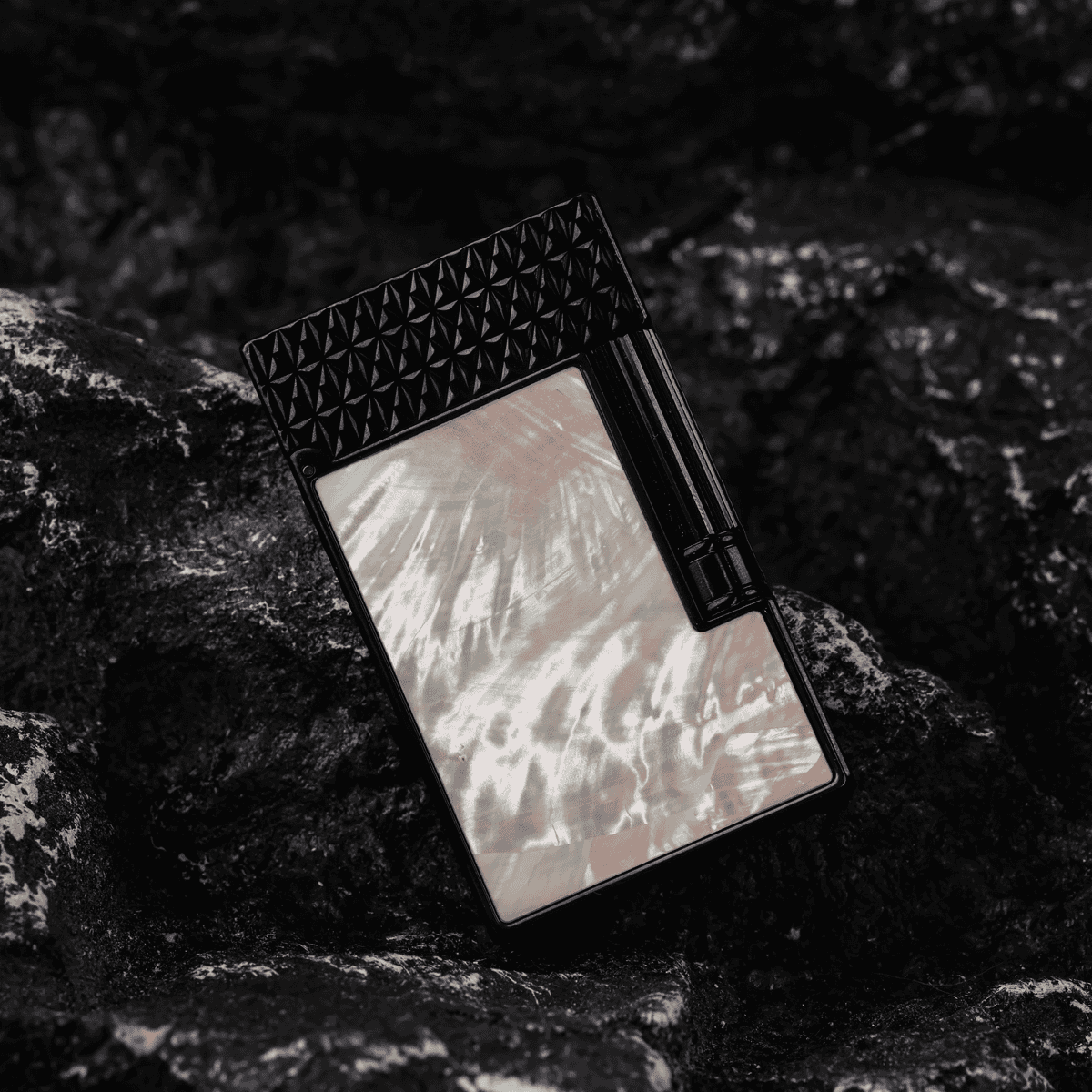 Calories Moonlit Shell Lighter