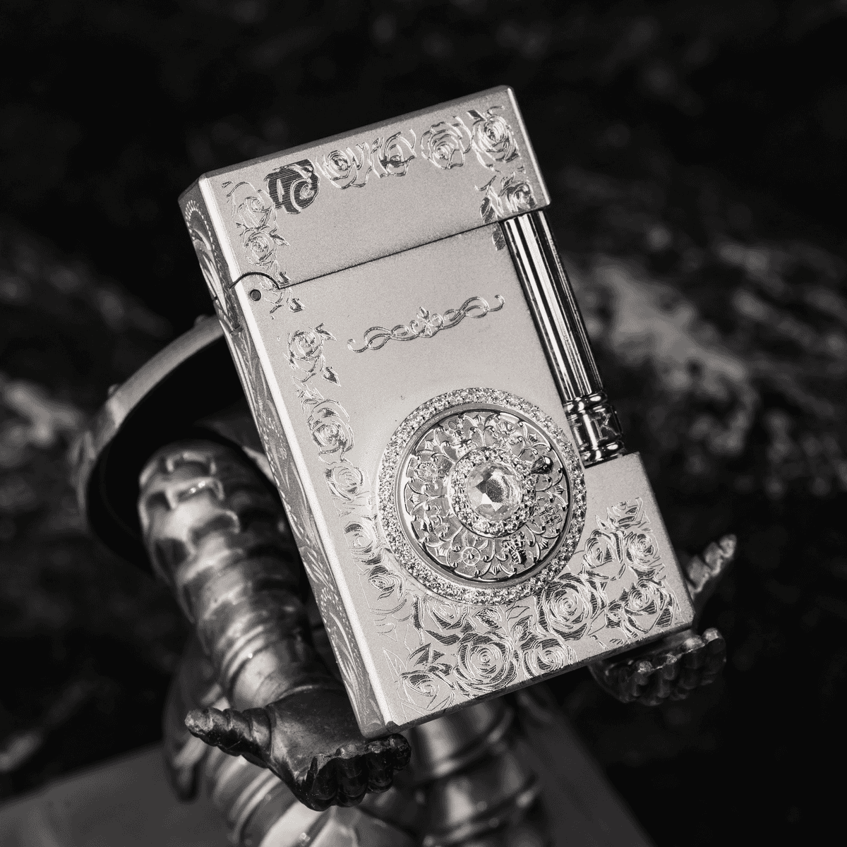 KELEISI Compass Rose Lighter